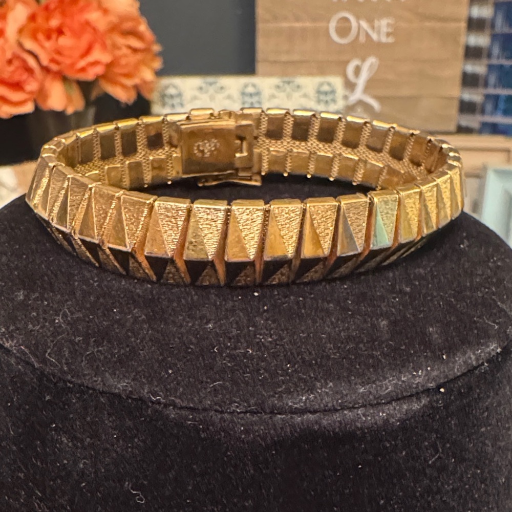 Vintage Grosse Geometric Costume Bracelet (circa 1963)